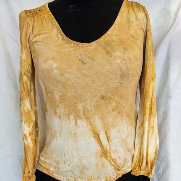 Women's shirt - Picture 2 of 4